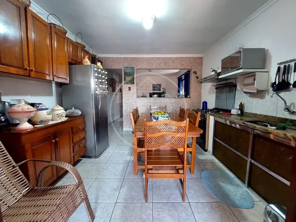 Sobrado, 4 quartos, 210 m² - Foto 2