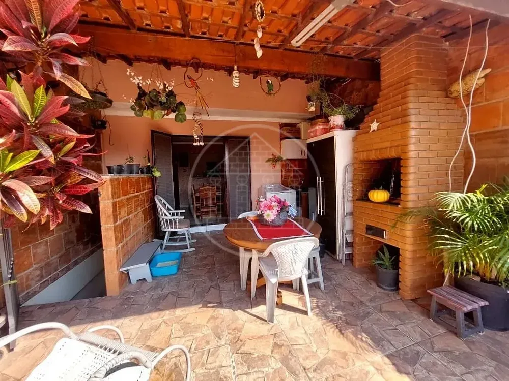 Sobrado, 4 quartos, 210 m² - Foto 1
