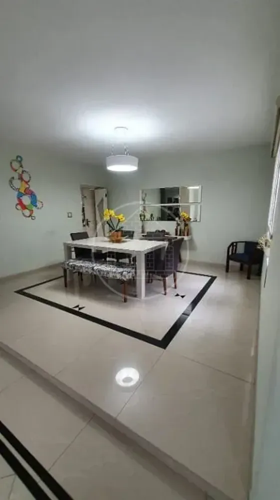 Sobrado, 4 quartos, 331 m² - Foto 1