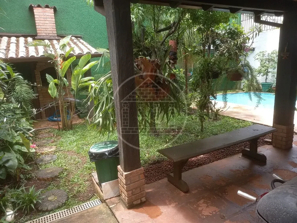 Sobrado, 4 quartos, 233 m² - Foto 1