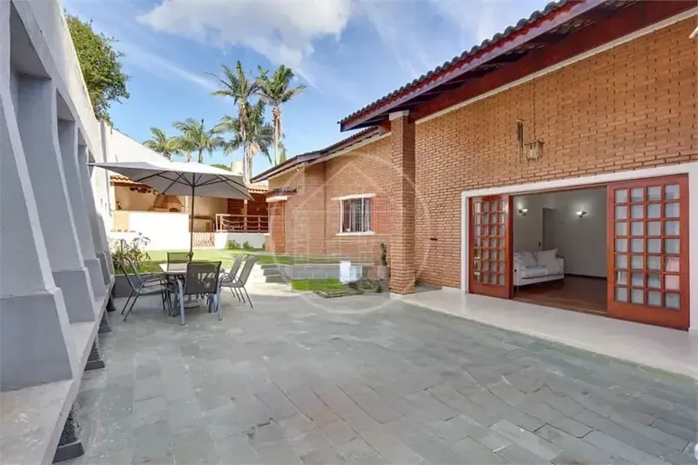 Casa, 3 quartos, 291 m² - Foto 1