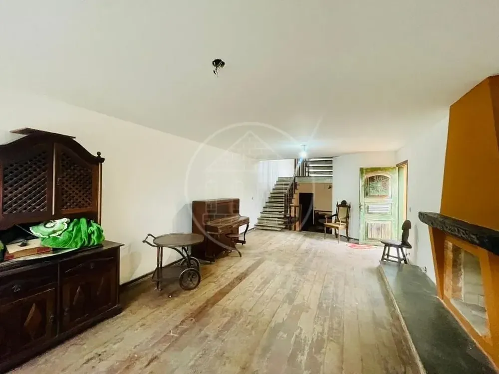 Sobrado, 3 quartos, 270 m² - Foto 1