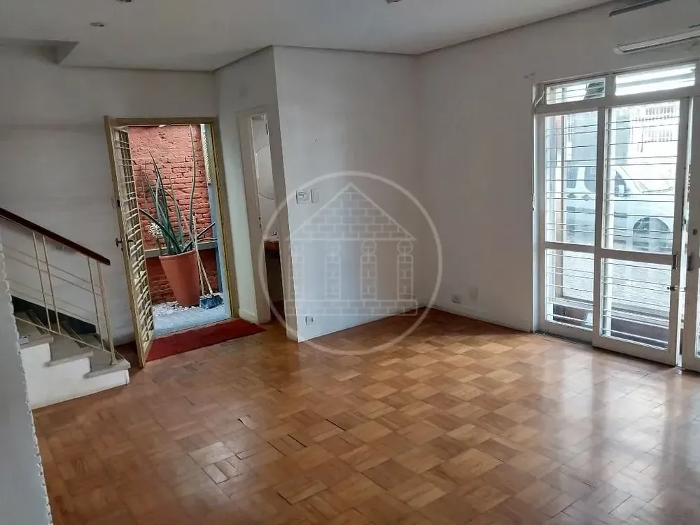 Sobrado, 4 quartos, 225 m² - Foto 2