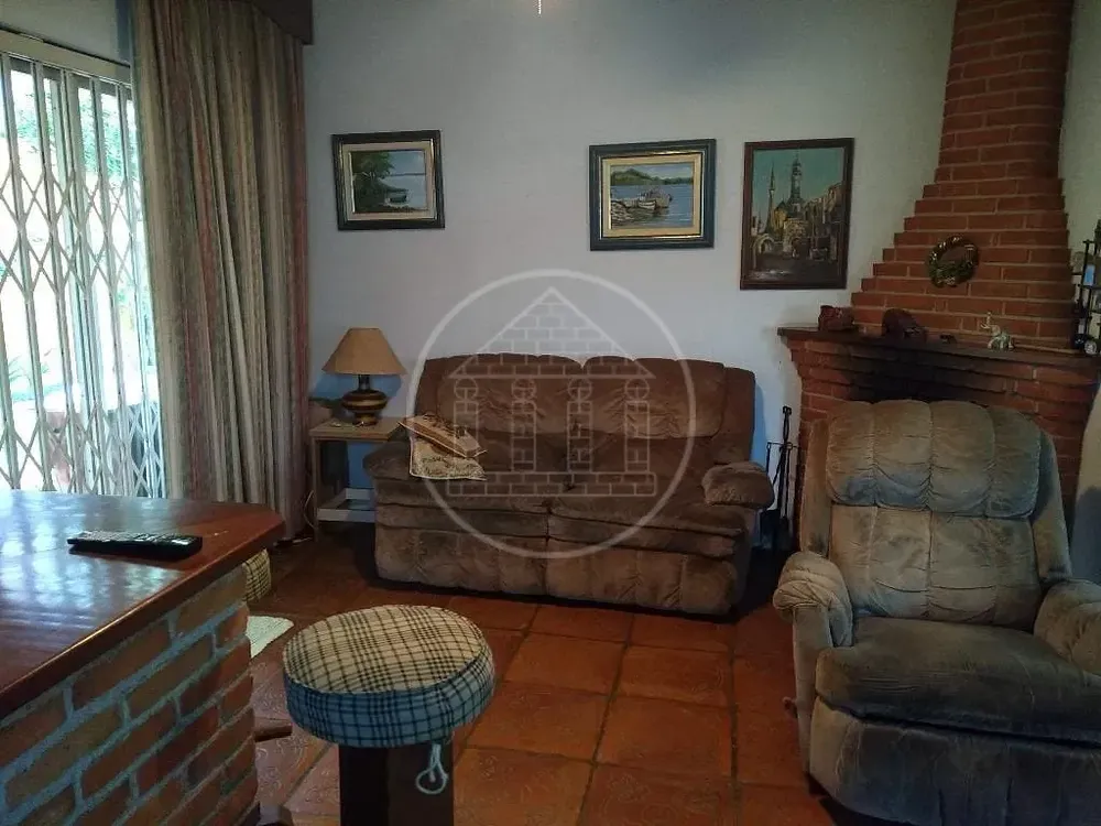 Casa, 3 quartos, 180 m² - Foto 1