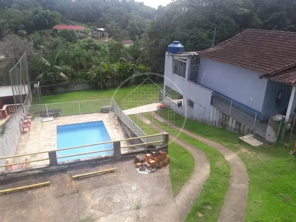 Chácara, 5 quartos, 2250 m² - Foto 1