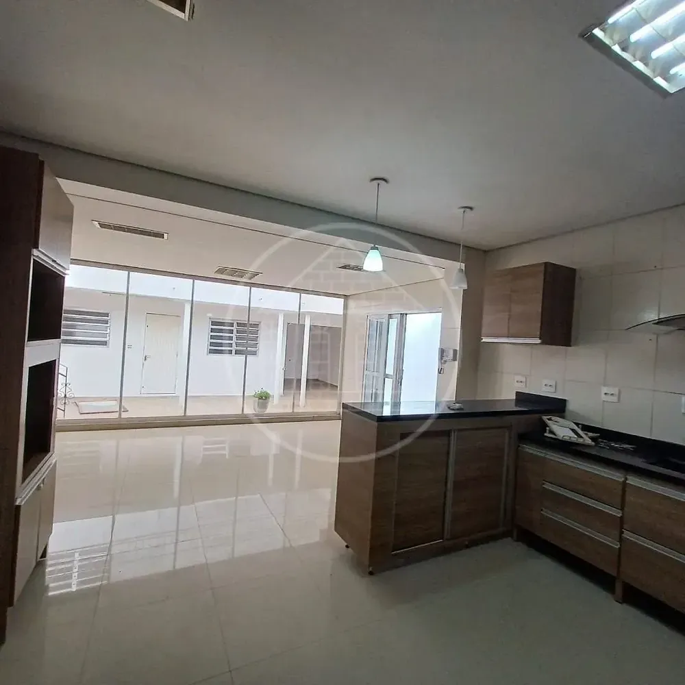 Casa, 3 quartos, 220 m² - Foto 4