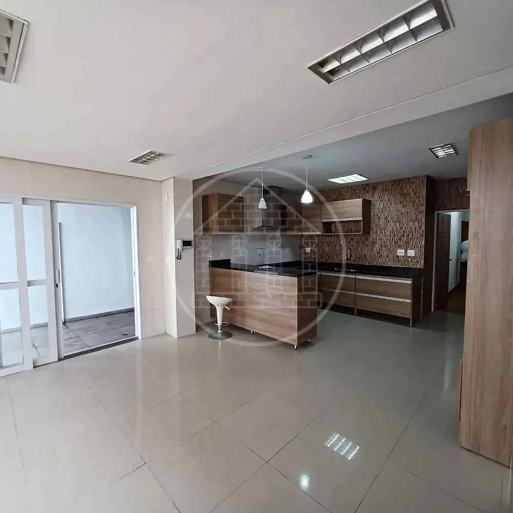 Casa, 3 quartos, 220 m² - Foto 1