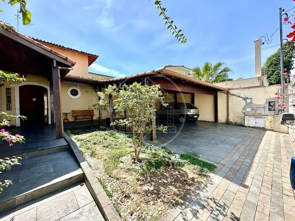 Casa, 3 quartos, 320 m² - Foto 1