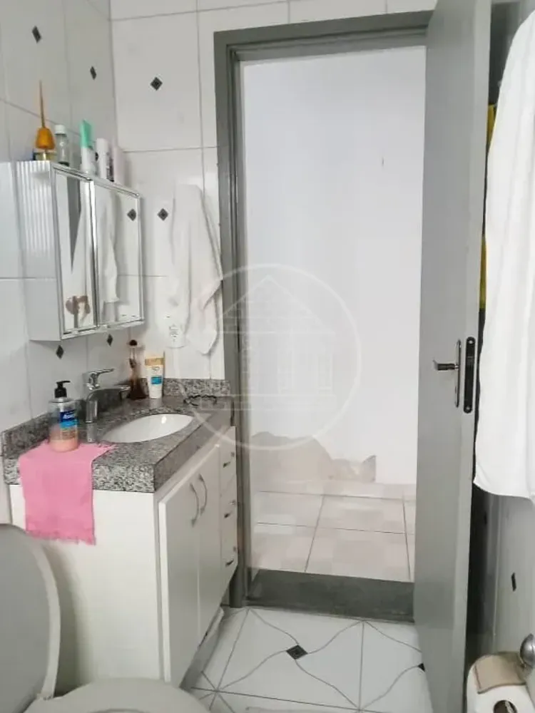 Casa, 4 quartos, 250 m² - Foto 8