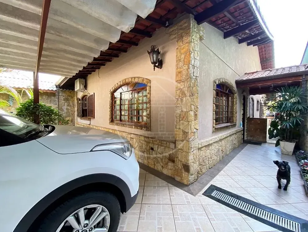 Casa, 3 quartos, 220 m² - Foto 2