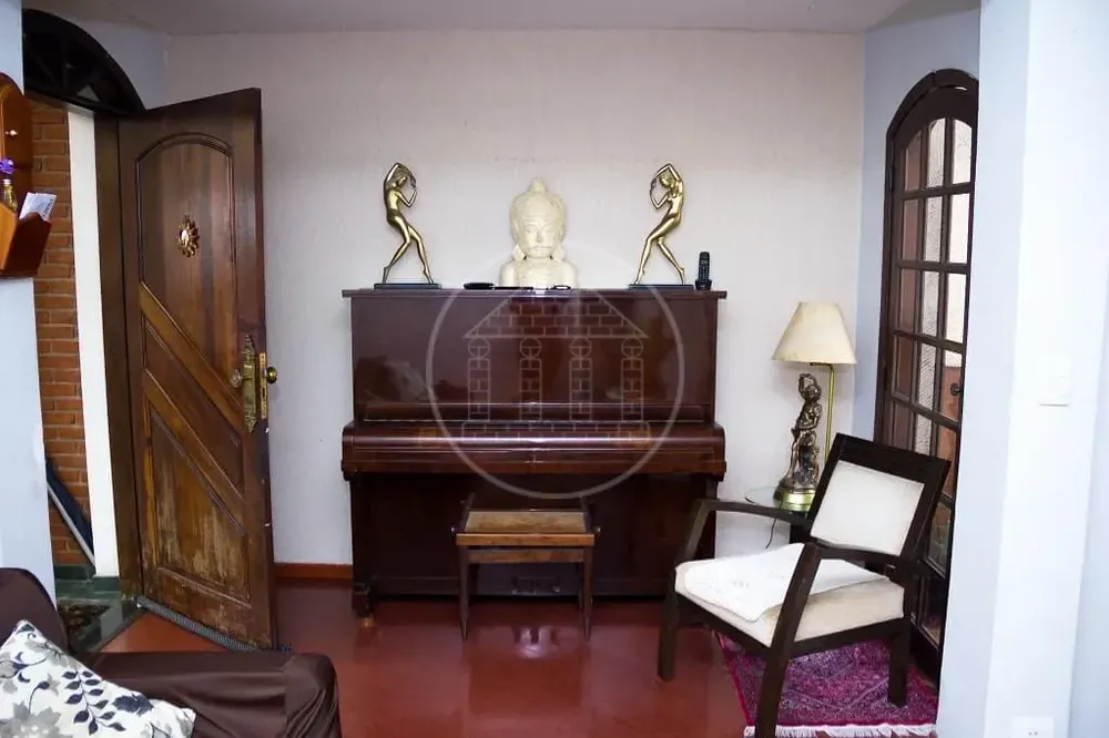 Casa, 3 quartos, 250 m² - Foto 1