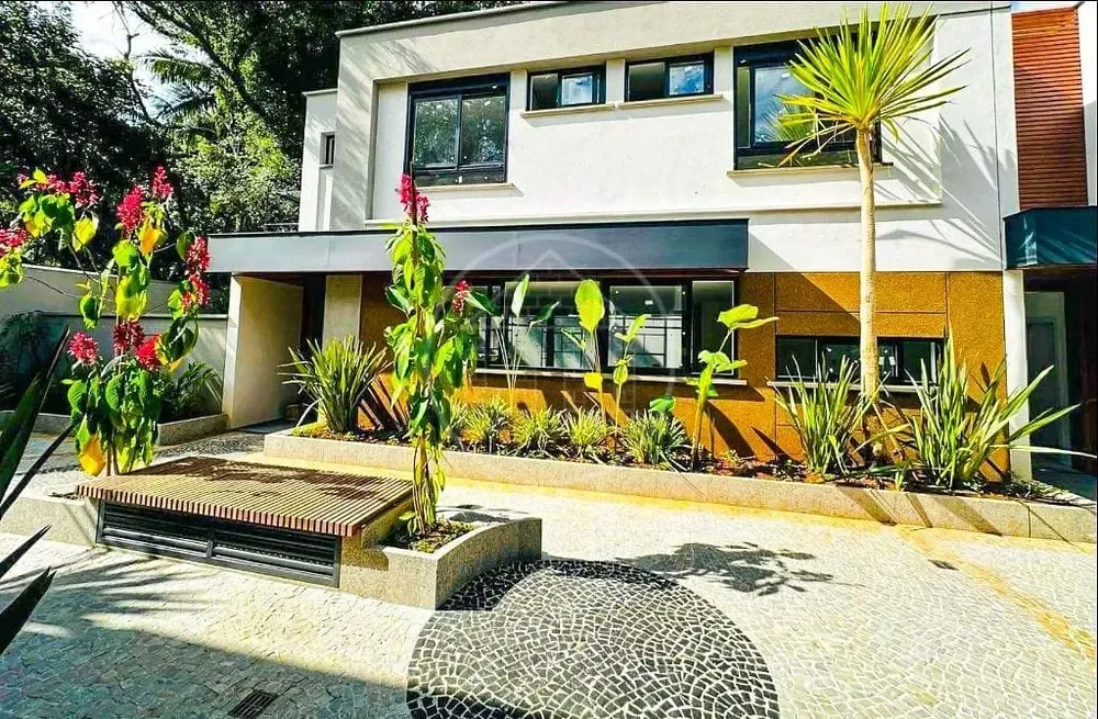 Sobrado, 4 quartos, 250 m² - Foto 1