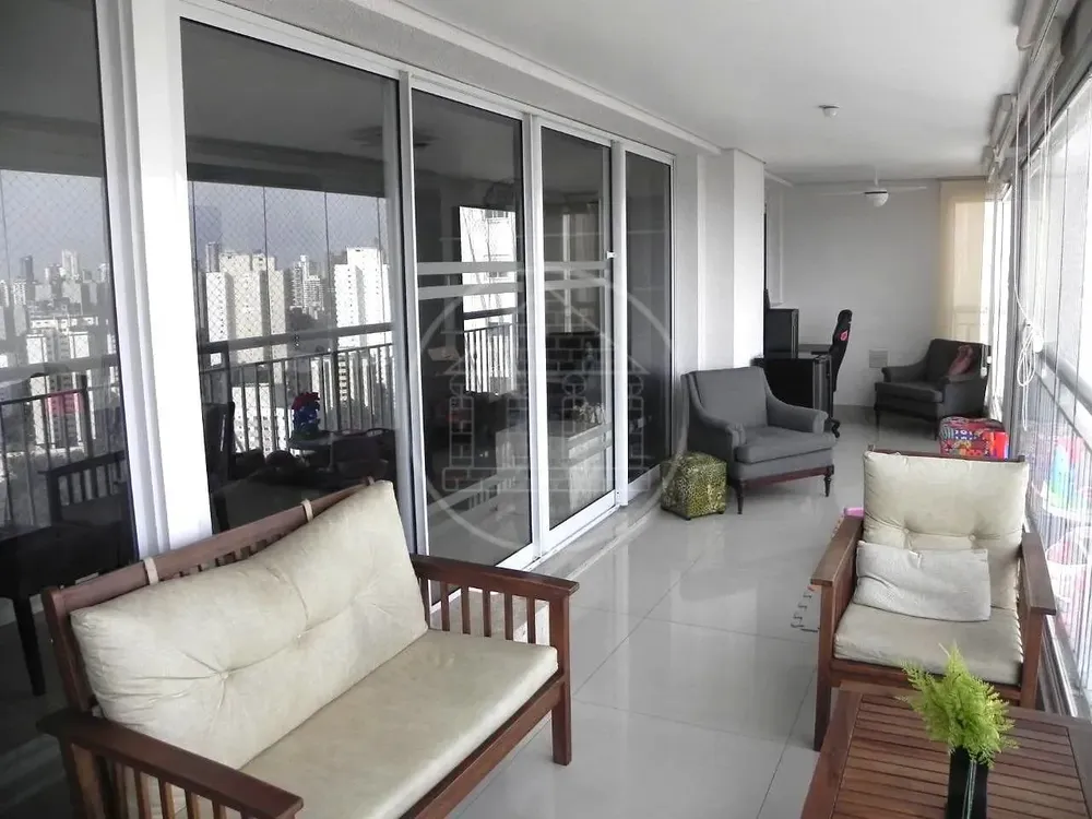 Apartamento, 3 quartos, 182 m² - Foto 2