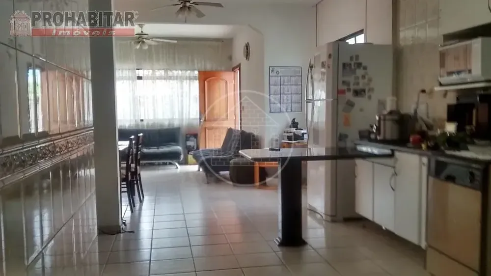 Casa, 2 quartos, 200 m² - Foto 3