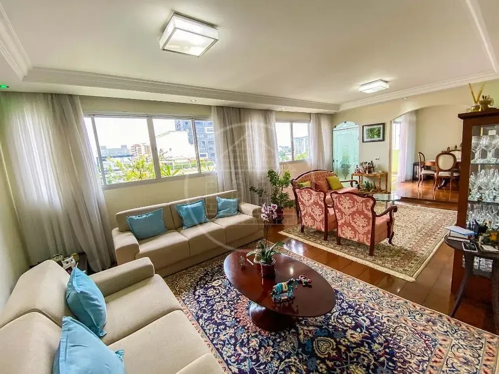 Apartamento, 3 quartos, 233 m² - Foto 1