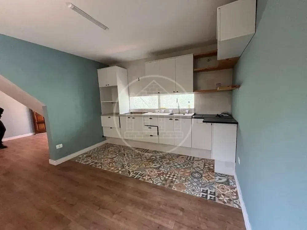 Sobrado, 5 quartos, 180 m² - Foto 1