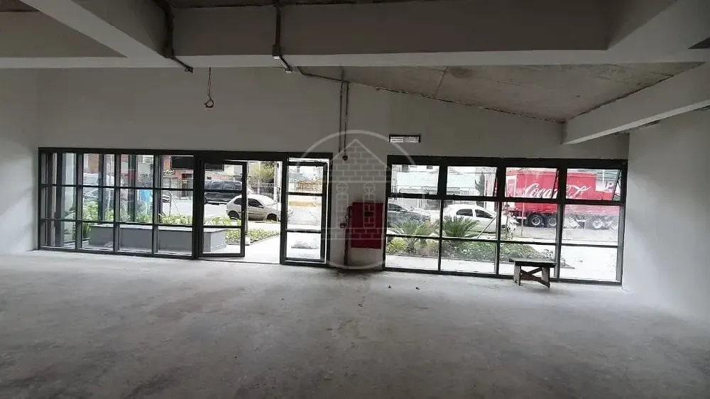 Loja-Salão, 390 m² - Foto 1