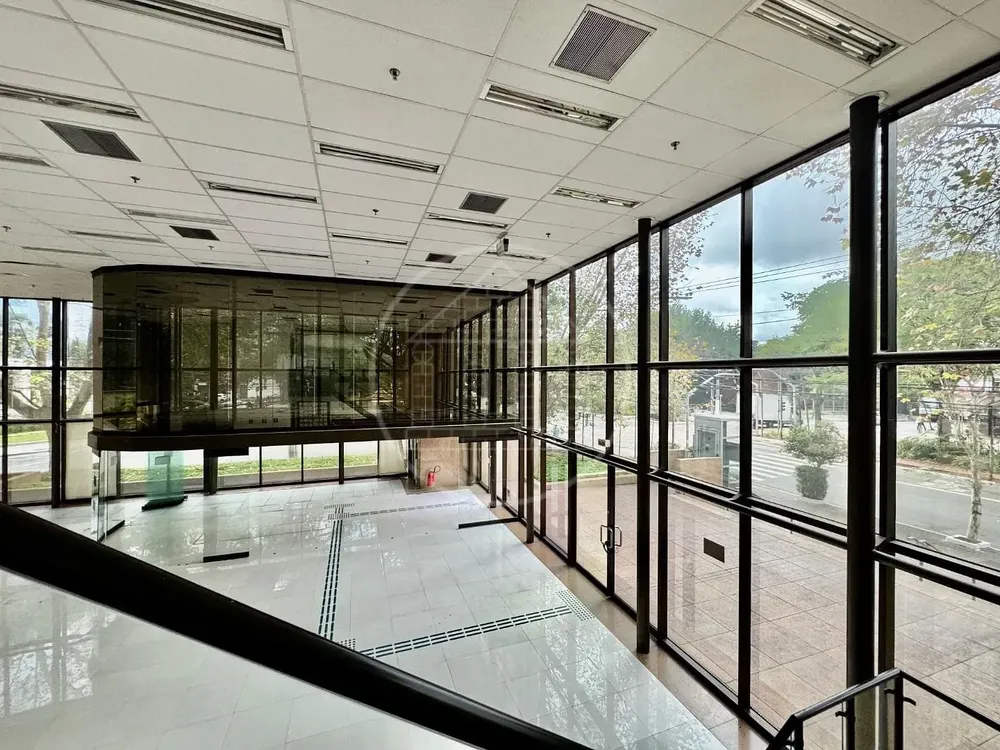Sala-Conjunto, 1300 m² - Foto 2