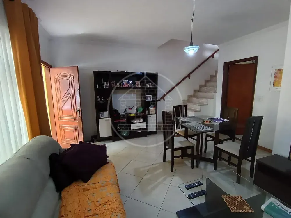 Sobrado, 3 quartos, 225 m² - Foto 2