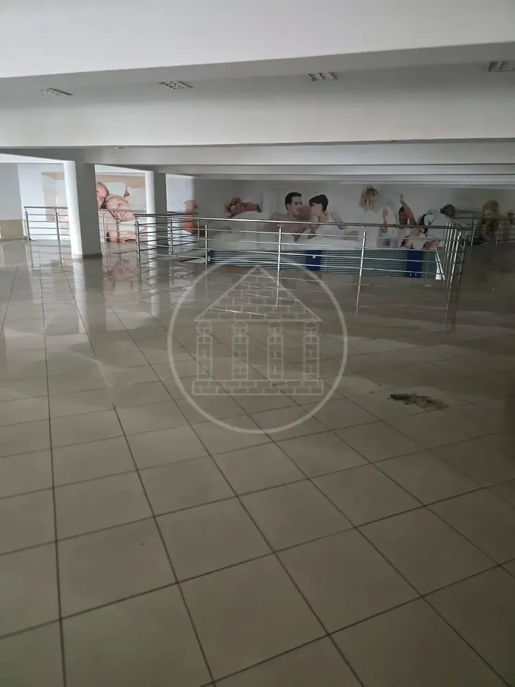 Loja-Salão, 800 m² - Foto 1