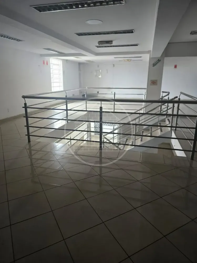 Loja-Salão, 800 m² - Foto 2
