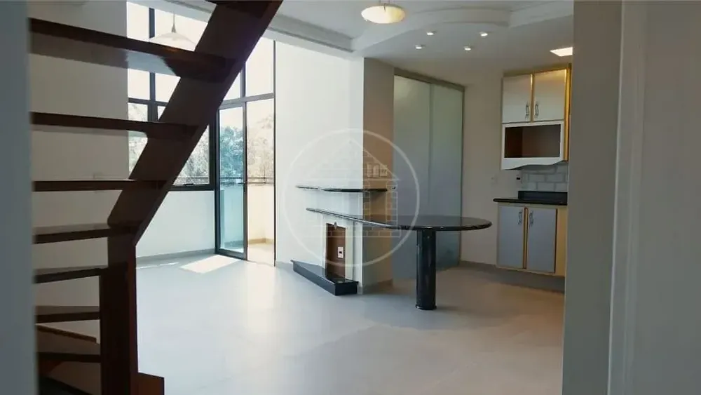 Apartamento, 1 quarto, 61 m² - Foto 2