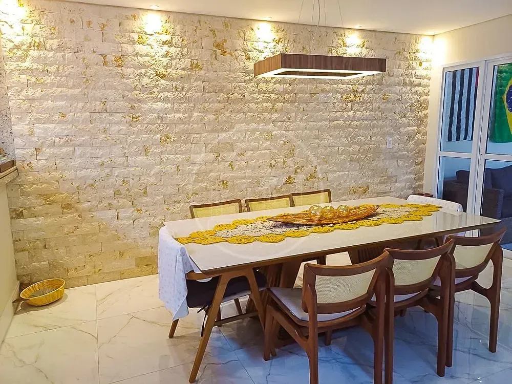 Sobrado, 3 quartos, 207 m² - Foto 1