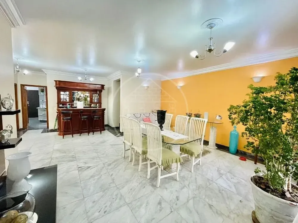 Sobrado, 4 quartos, 259 m² - Foto 1