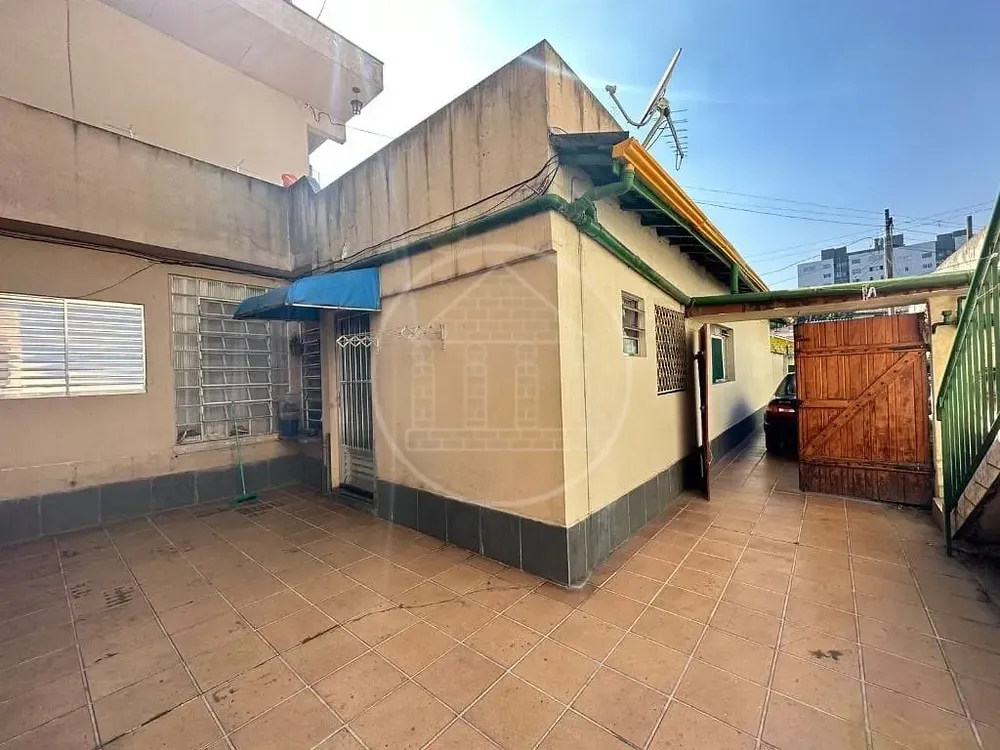 Casa, 6 quartos, 226 m² - Foto 4