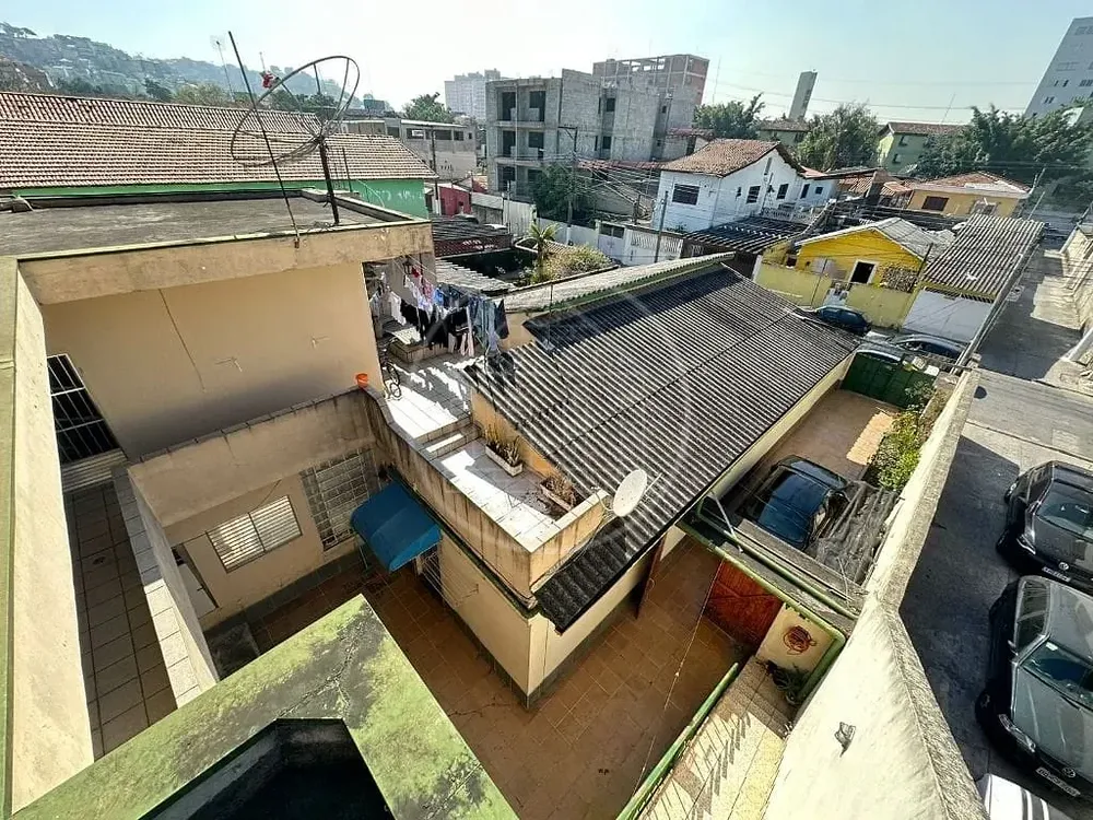 Casa, 6 quartos, 226 m² - Foto 1