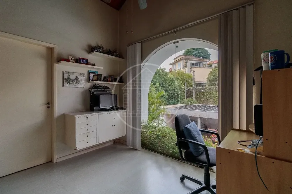 Casa, 4 quartos, 240 m² - Foto 12