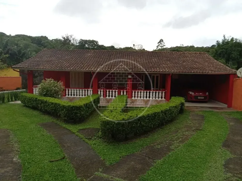 Chácara, 3 quartos, 2145 m² - Foto 1