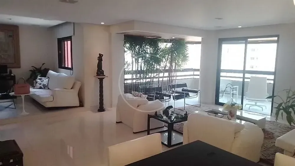 Apartamento, 3 quartos, 220 m² - Foto 1