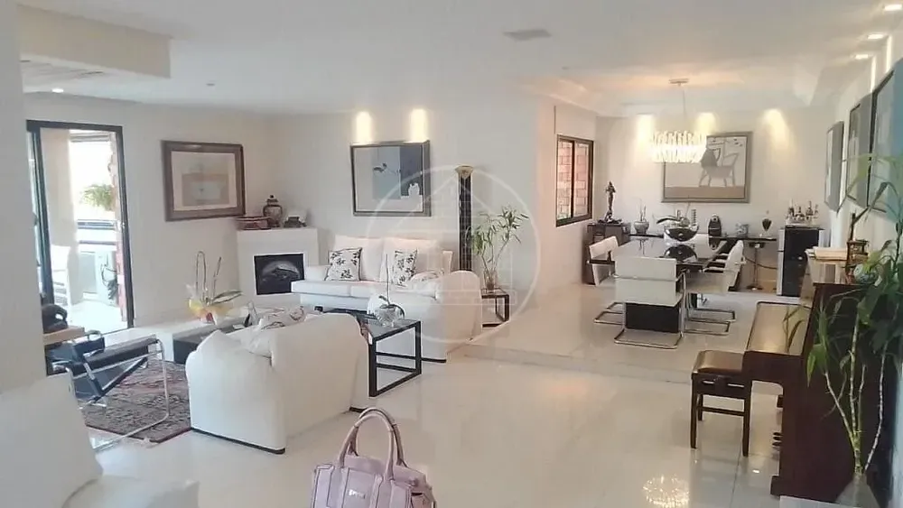 Apartamento, 3 quartos, 220 m² - Foto 4
