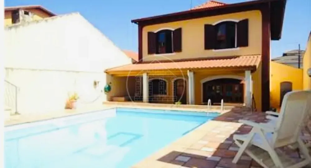 Sobrado, 3 quartos, 244 m² - Foto 2