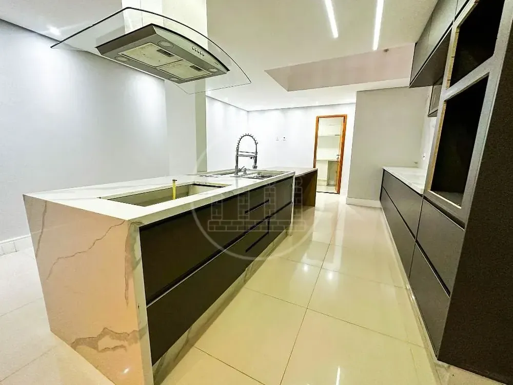 Sobrado, 3 quartos, 319 m² - Foto 9