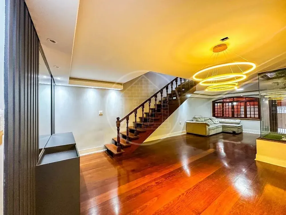 Sobrado, 3 quartos, 319 m² - Foto 2