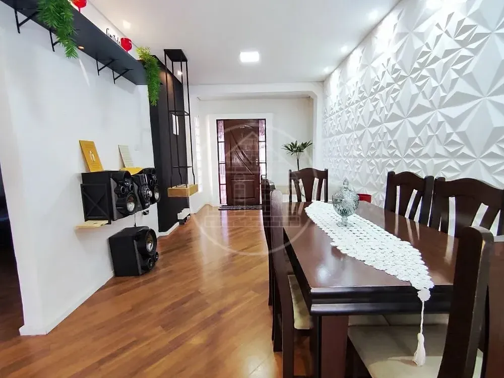 Casa, 3 quartos, 220 m² - Foto 2