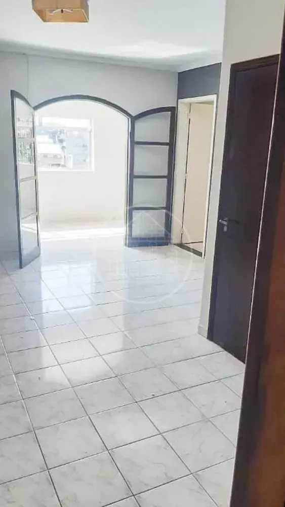 Sobrado, 9 quartos, 200 m² - Foto 6
