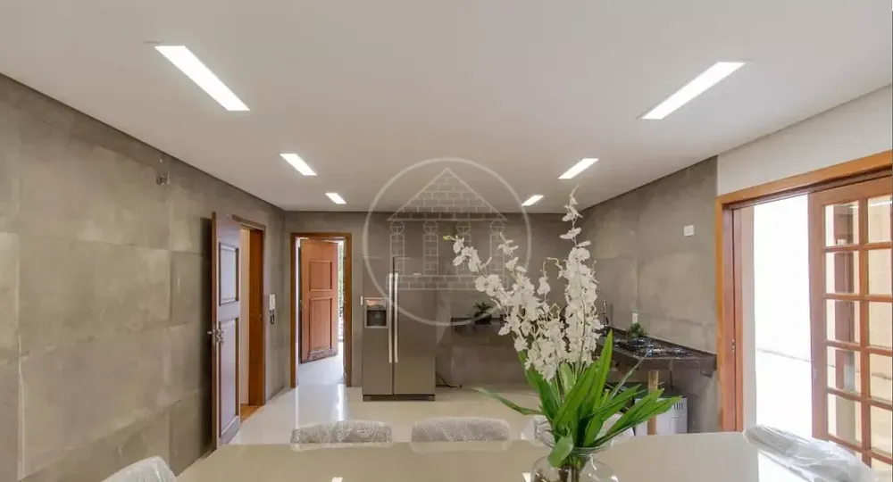 Sobrado, 4 quartos, 380 m² - Foto 1