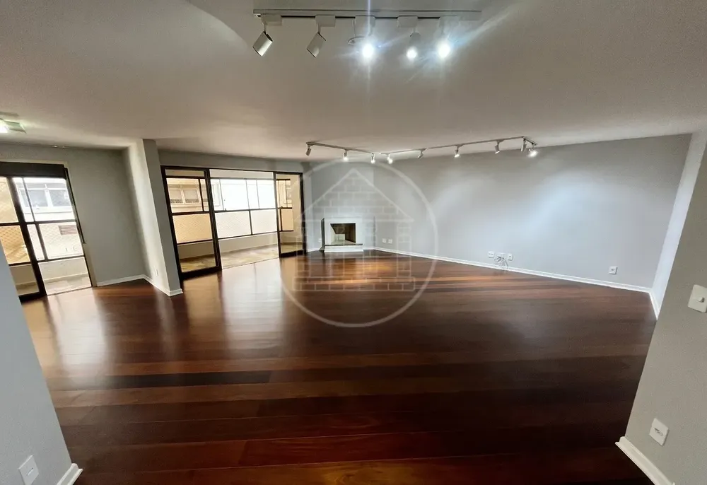 Apartamento, 3 quartos, 193 m² - Foto 1
