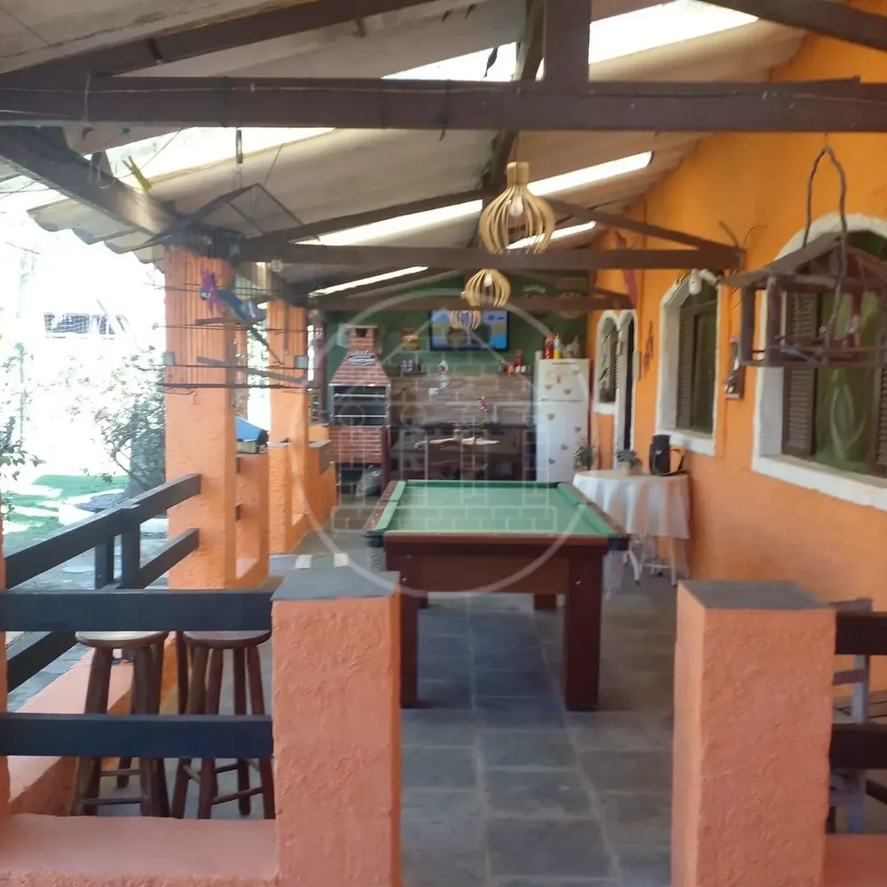 Chácara, 3 quartos, 1700 m² - Foto 1