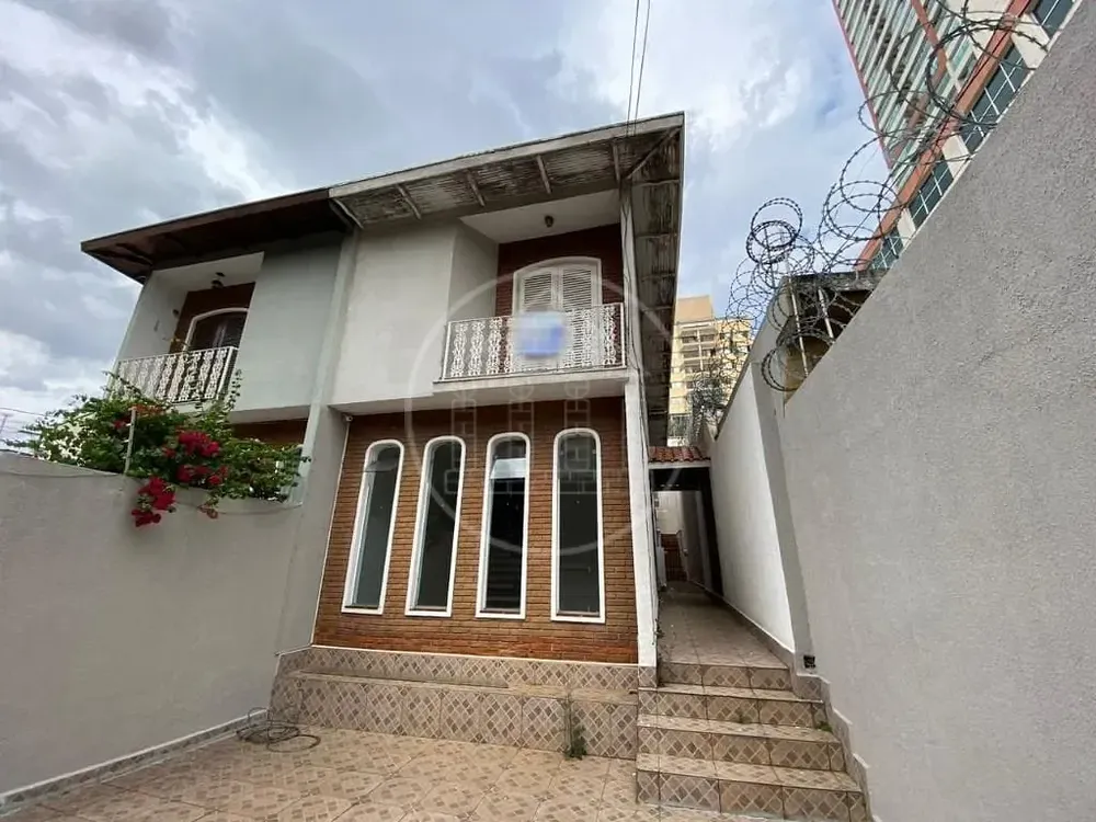 Sobrado, 3 quartos, 201 m² - Foto 1