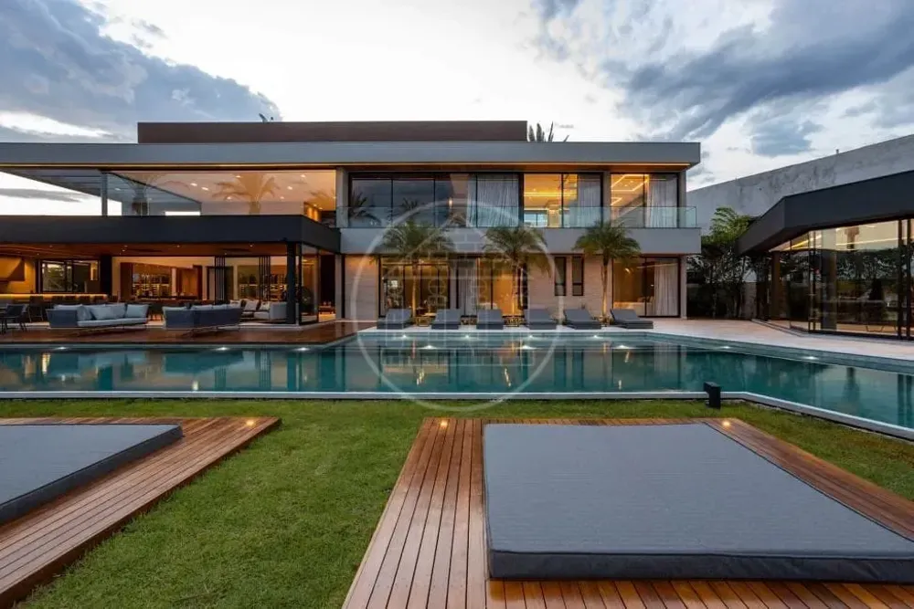 Casa, 5 quartos, 1000 m² - Foto 1