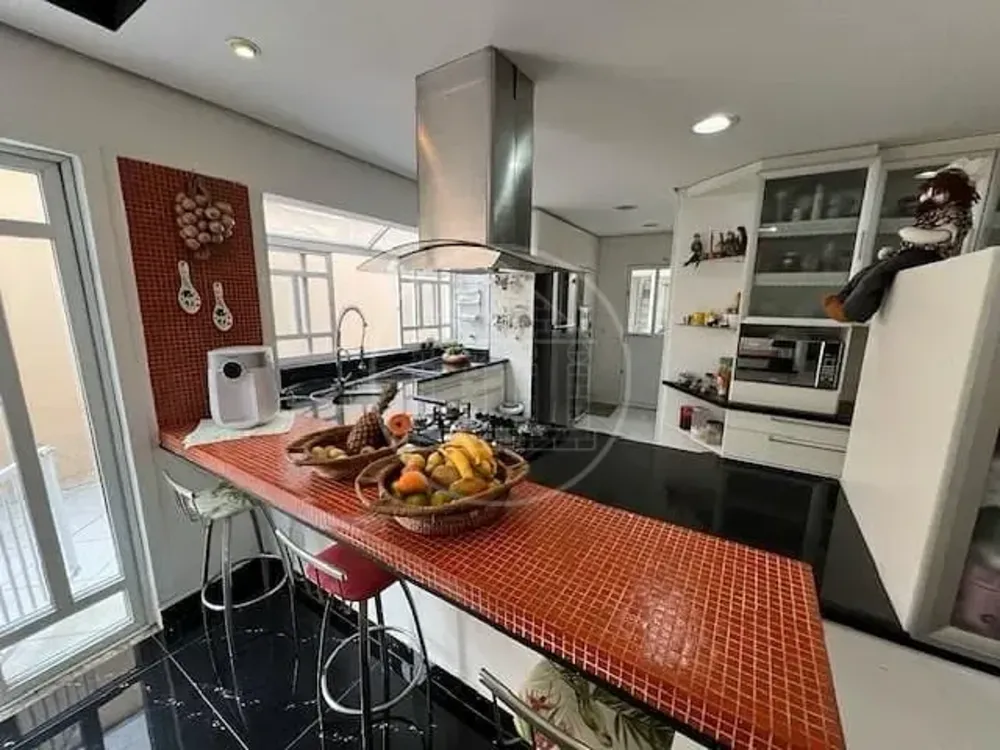 Casa, 4 quartos, 256 m² - Foto 1