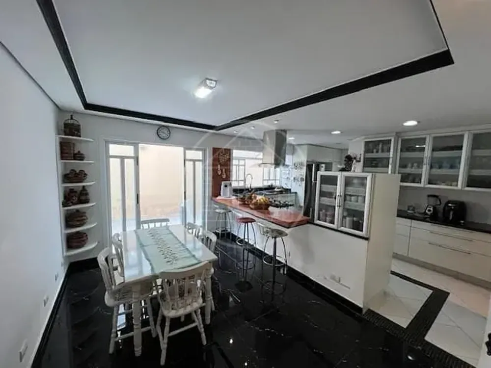 Casa, 4 quartos, 256 m² - Foto 6