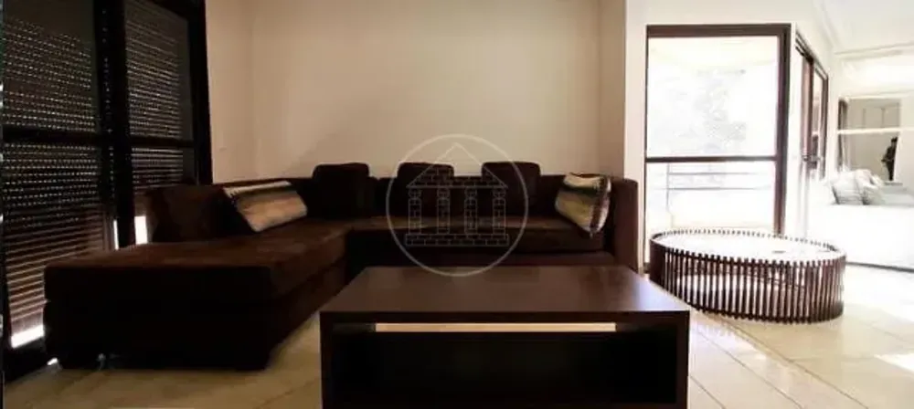 Apartamento, 3 quartos, 230 m² - Foto 1