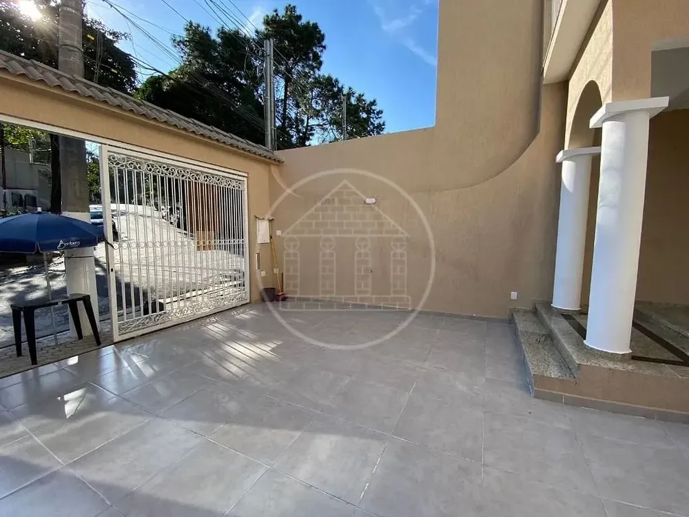Sobrado, 3 quartos, 229 m² - Foto 2