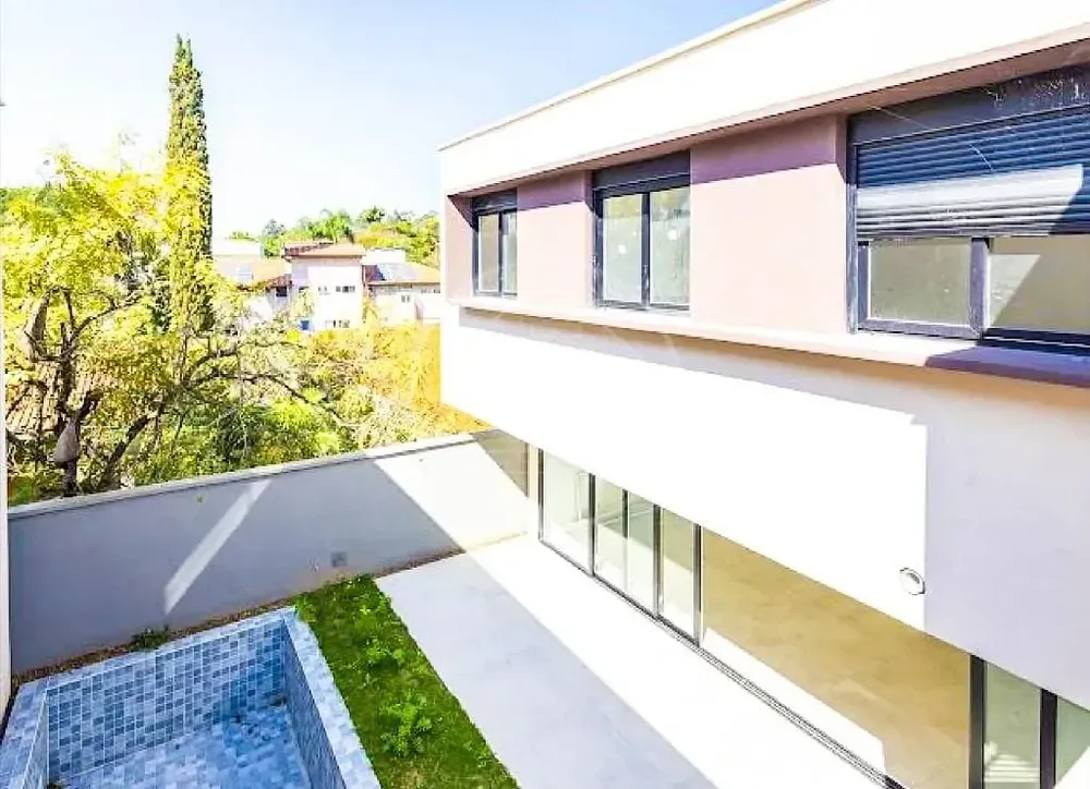 Sobrado, 4 quartos, 350 m² - Foto 2