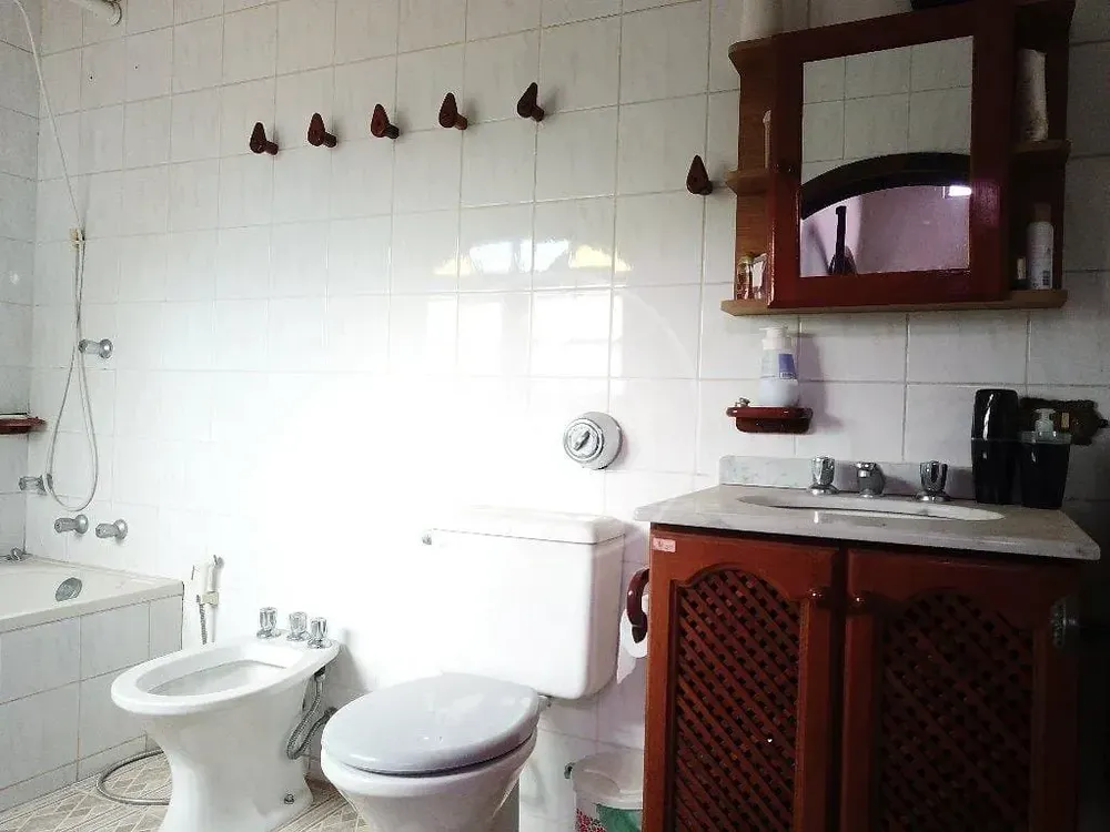 Casa, 5 quartos, 210 m² - Foto 8